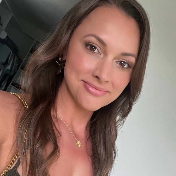 ashleymbuck